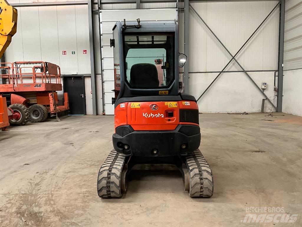 Kubota U 27-4 小型挖掘机