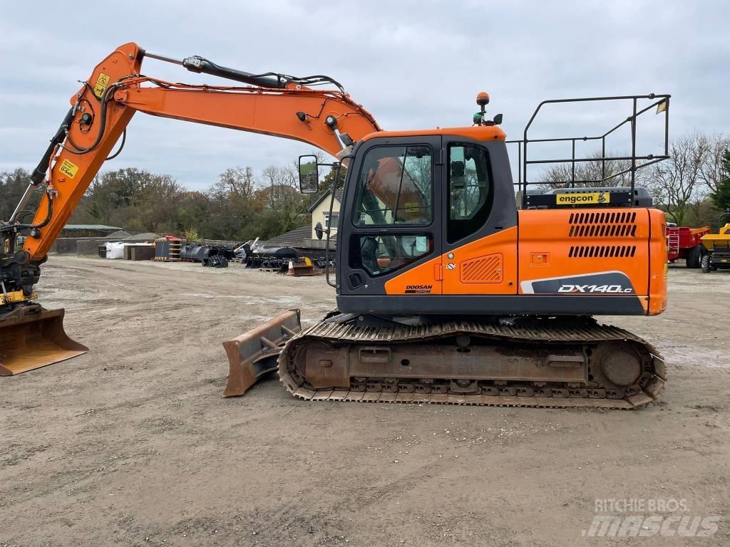 Doosan DX140LC-5 履带挖掘机