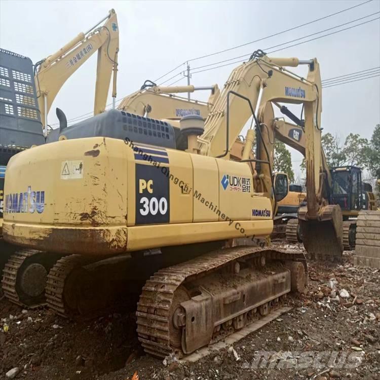 Komatsu 300 履带挖掘机