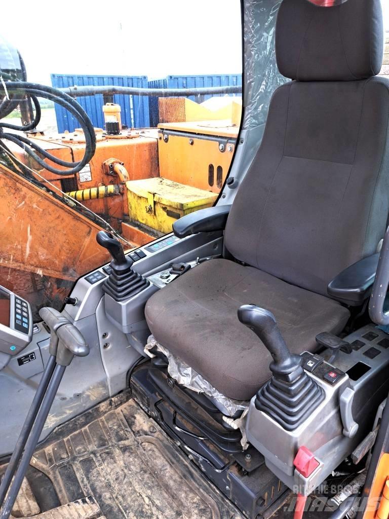 Doosan DX 140 LCR-3 收割机