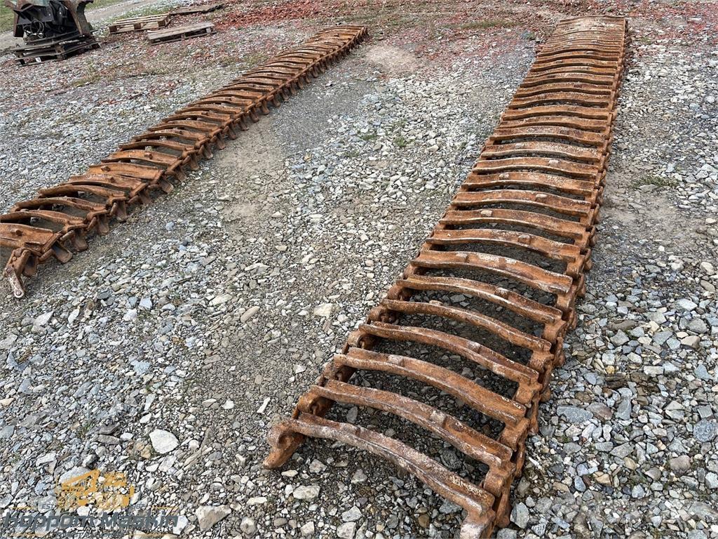 Clark ATF 600x26,5 履带、链条和底盘