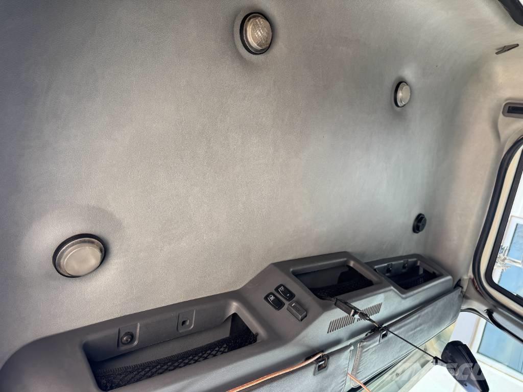 Mack Granite 自卸式货车