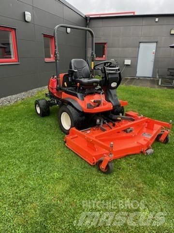 Kubota F 3890 骑乘式割草机