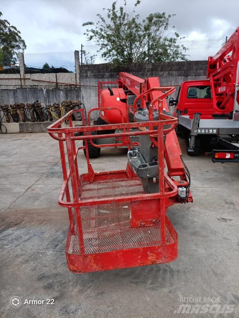 JLG 600 AJ 曲臂高空工作平台