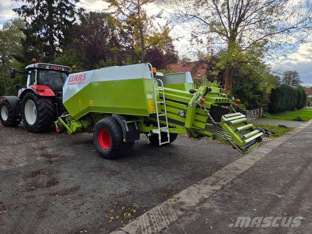 CLAAS Quandrant 2200 方捆打捆机