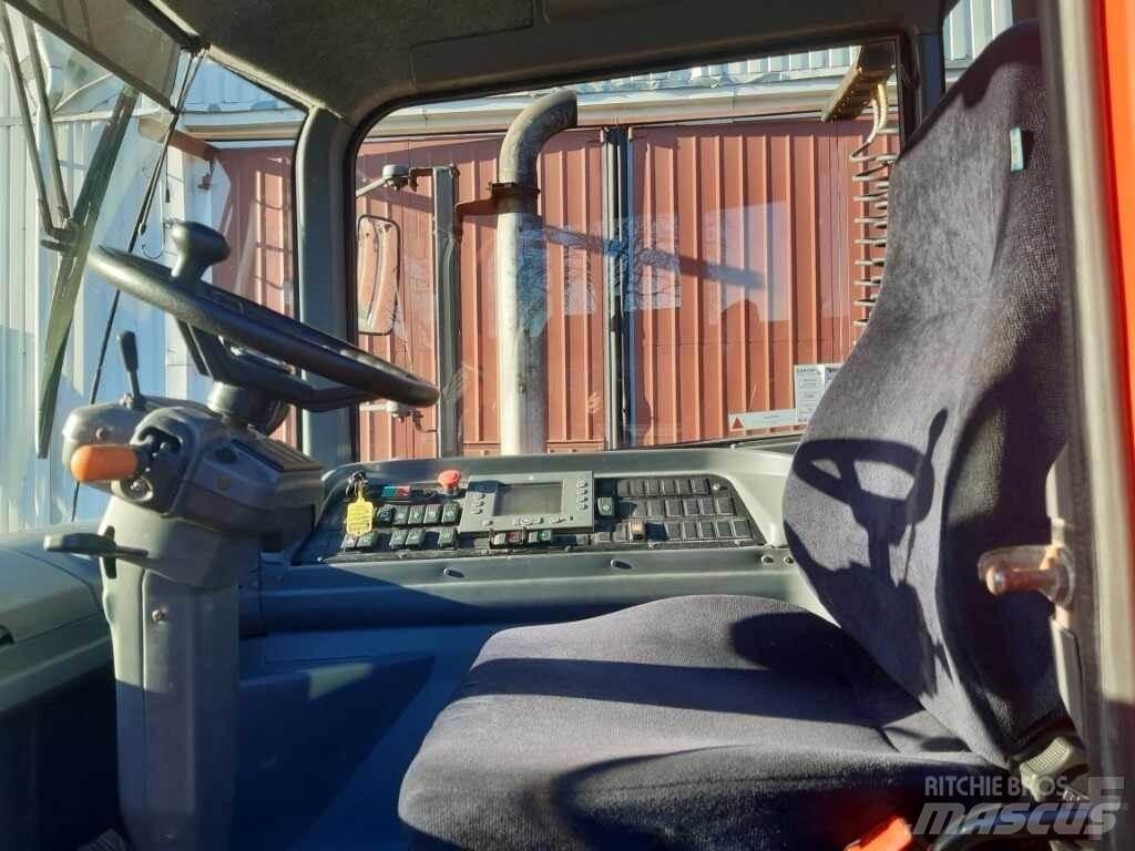 Kalmar TT618i 码头牵引车