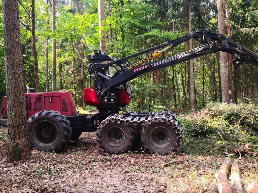Valmet 911.3 收割机