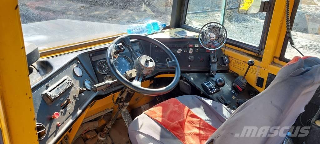 Volvo A 25 B , A 25 C 铰接式自卸车