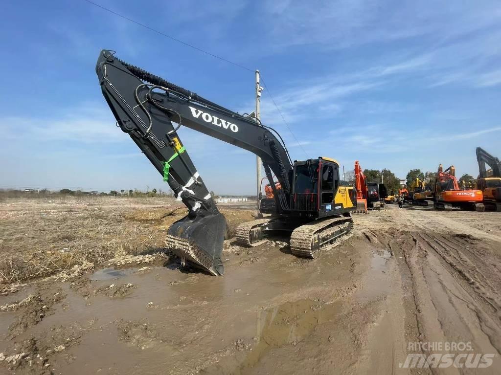 Volvo EC 210 履带挖掘机