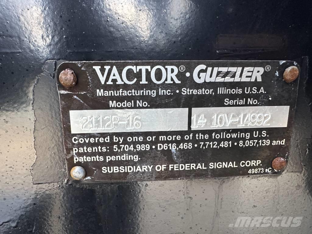 Kenworth T 400 组合/真空油槽车