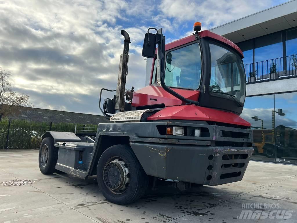 Terberg RT222 码头牵引车