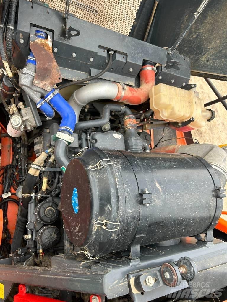 Doosan DA 30 铰接式自卸车