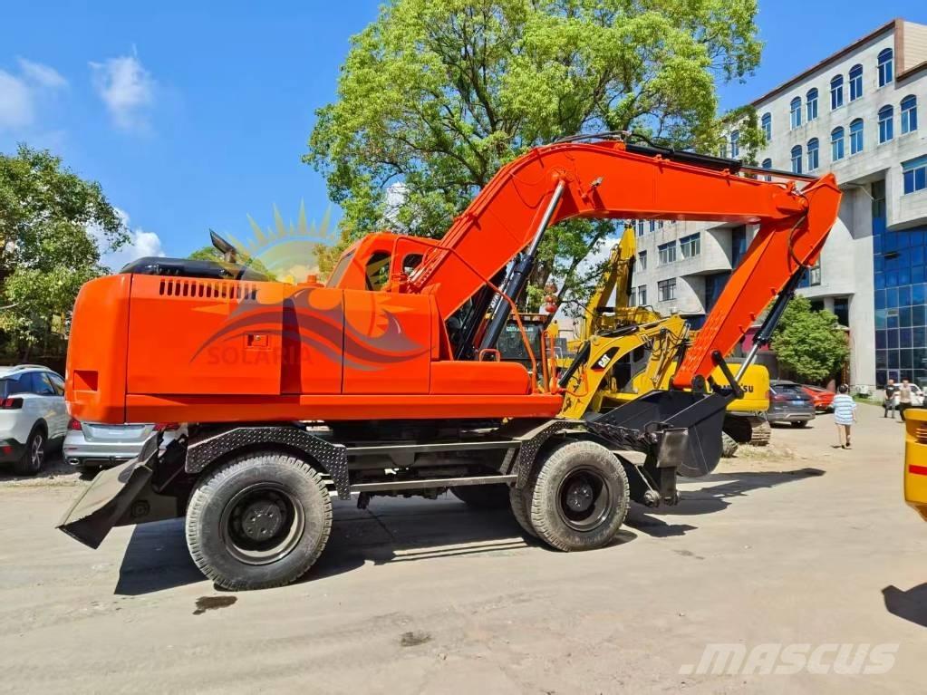 Doosan DH 210 W-7 轮式挖掘机