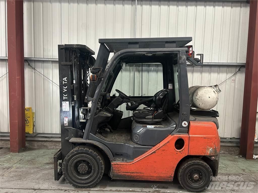 Toyota 02-8FGF25 天然气叉车