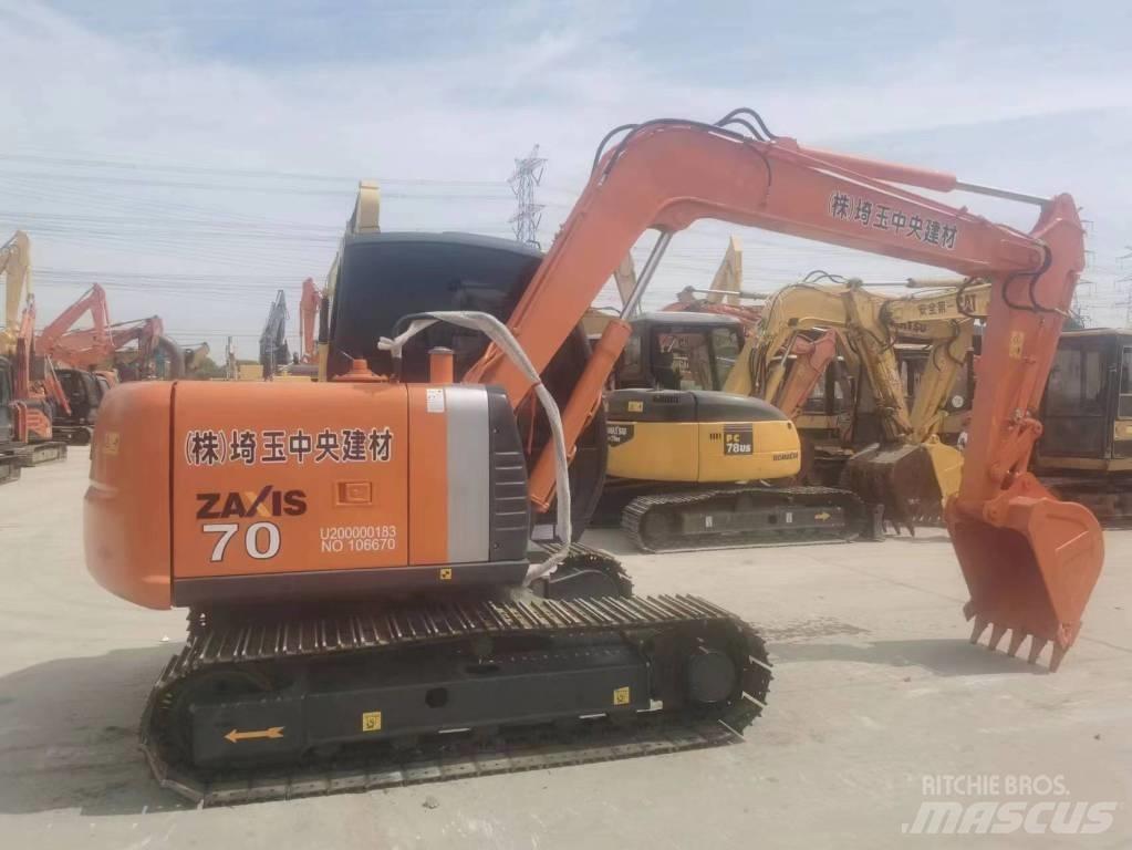 Hitachi ZX 70 小型挖掘机
