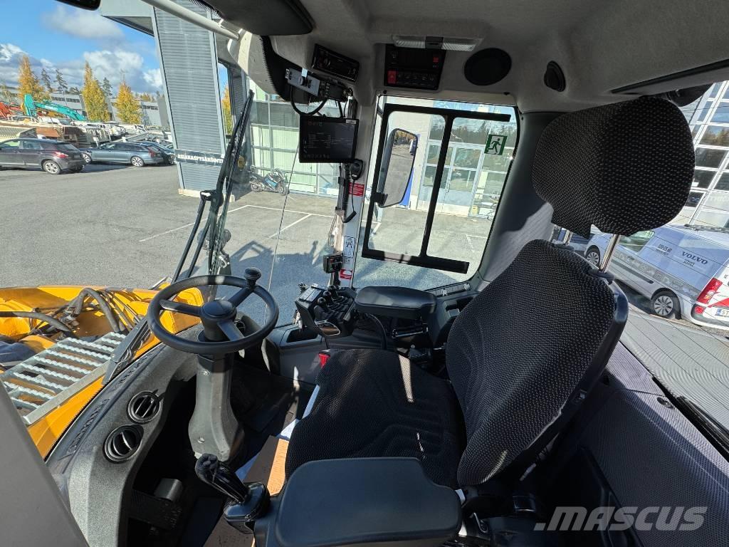 Liebherr L546 轮式装载机