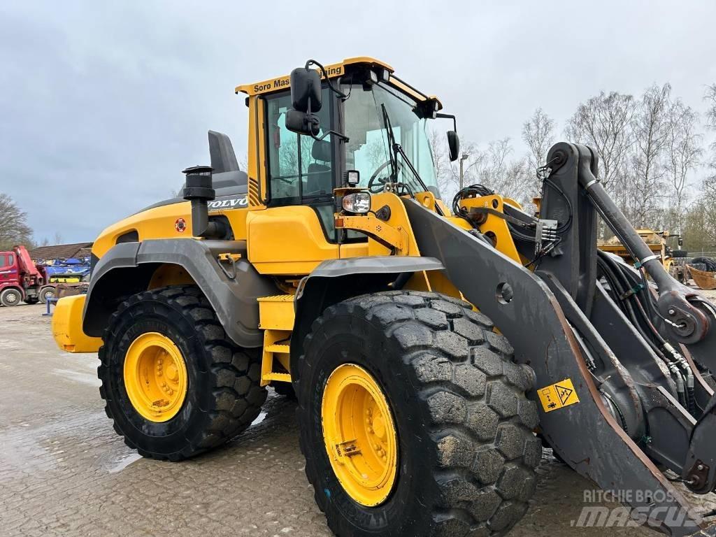 Volvo L 120 H 轮式装载机