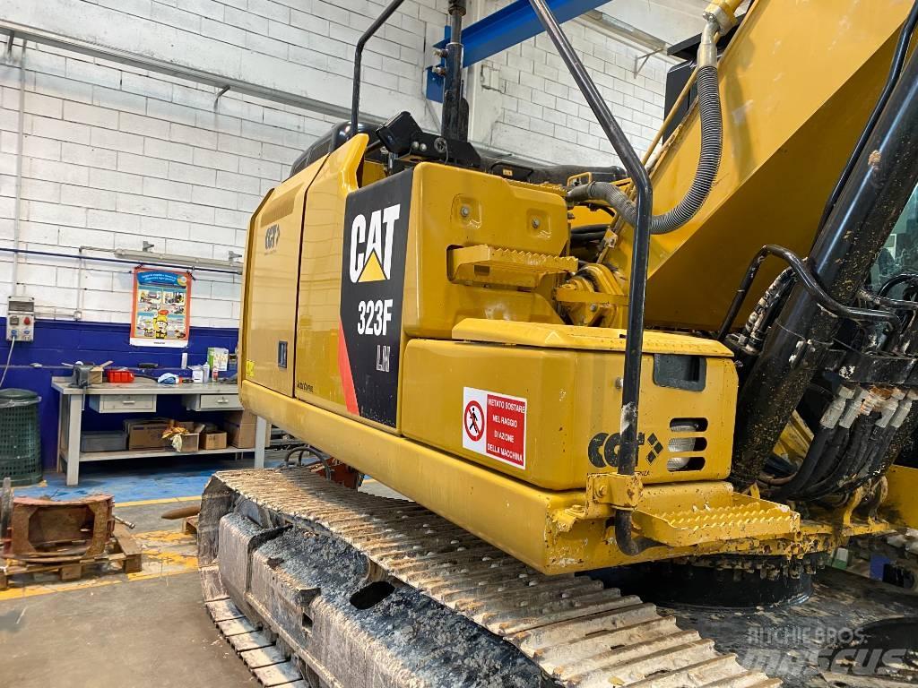 CAT 323F LN 履带挖掘机