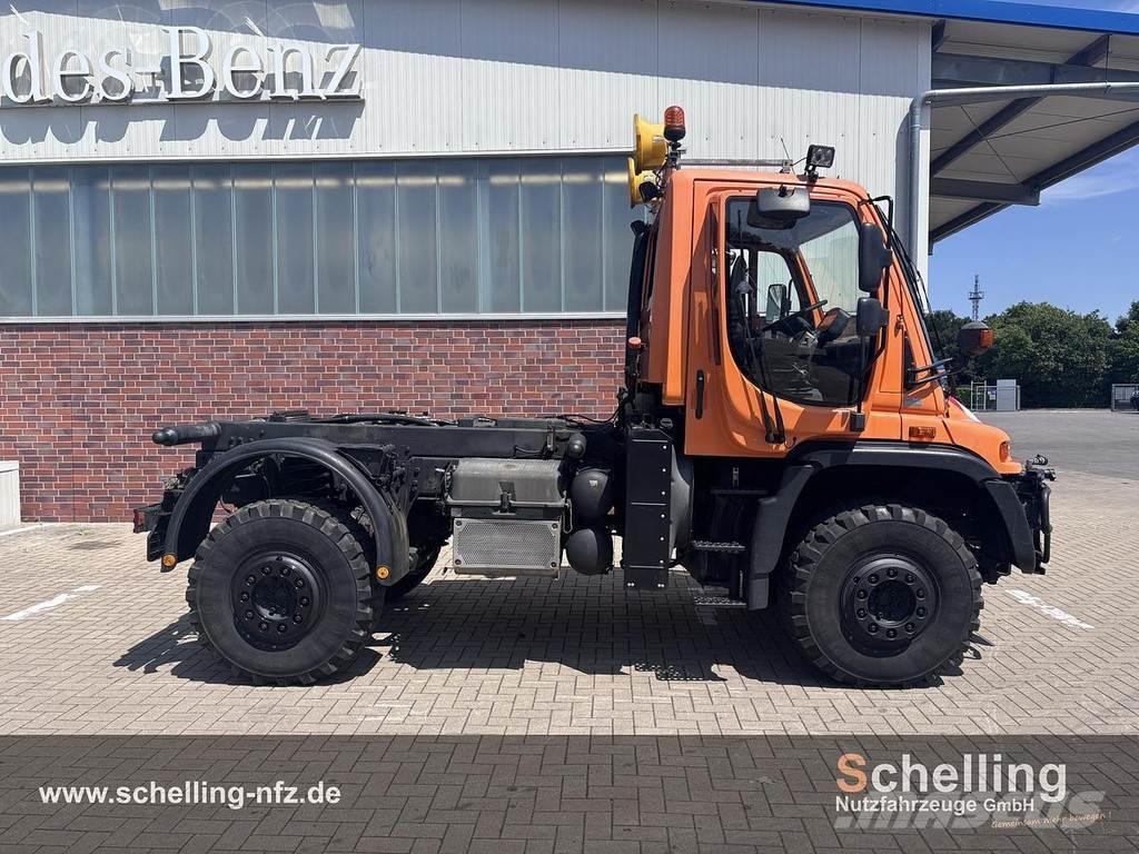 Mercedes-Benz U500 其他货车