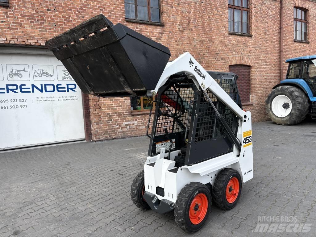 Bobcat 453 滑移装载机