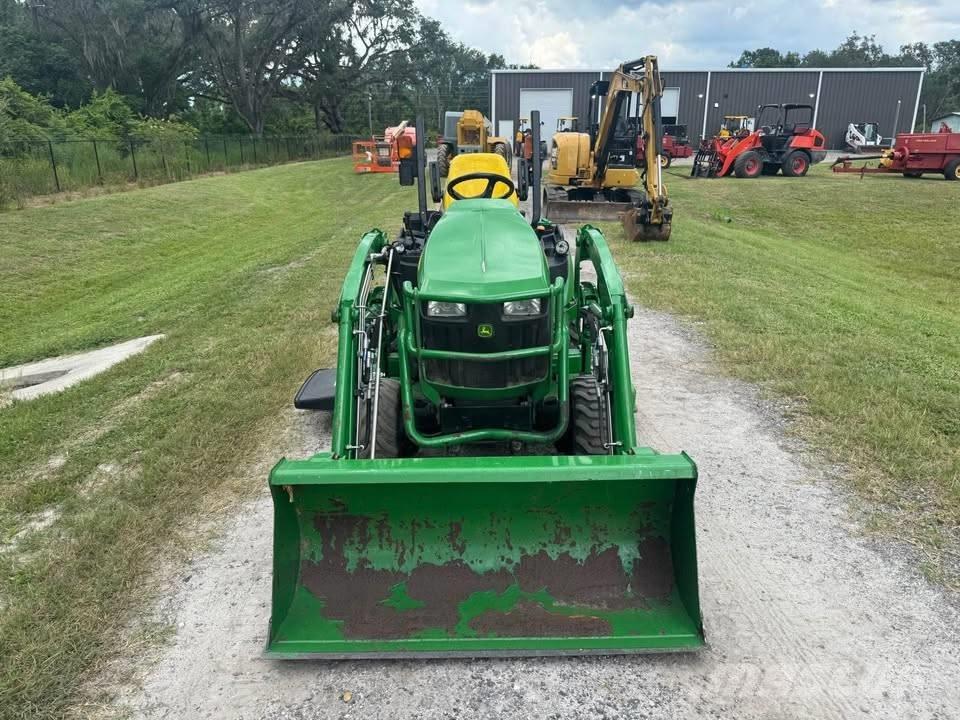 John Deere 1025 R 拖拉机/农用车