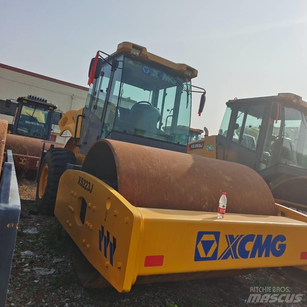 XCMG XS223J 单轮压路机
