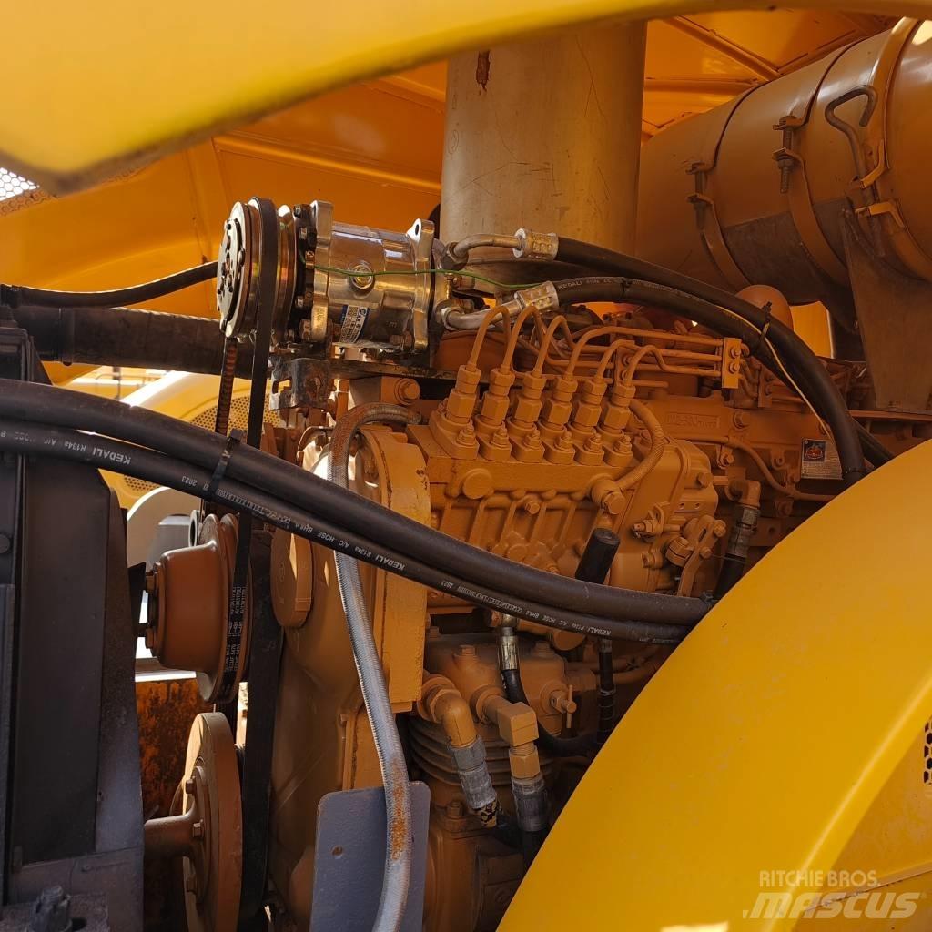 XCMG XS223J 单轮压路机