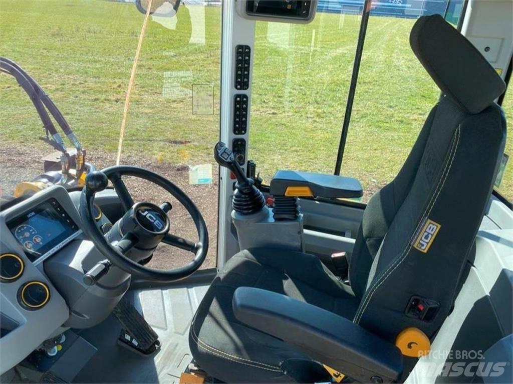 JCB 437 HT 轮式装载机