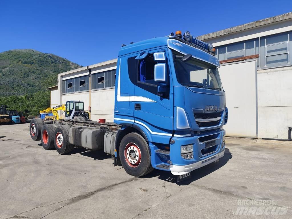 Iveco Stralis 320S50 绞盘车