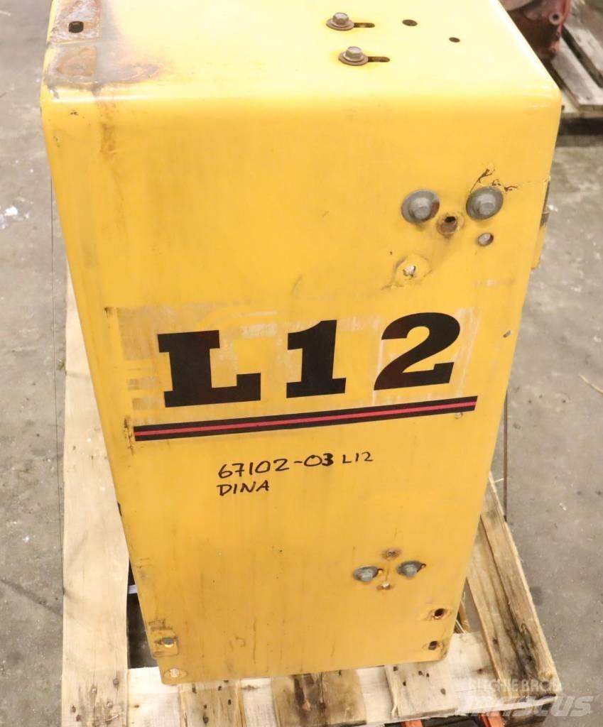Ljungby L 12 驾驶室与内部