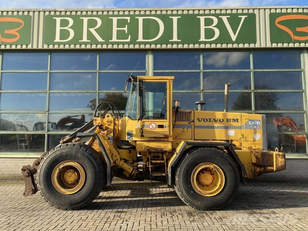 Volvo BM L 120 B 轮式装载机