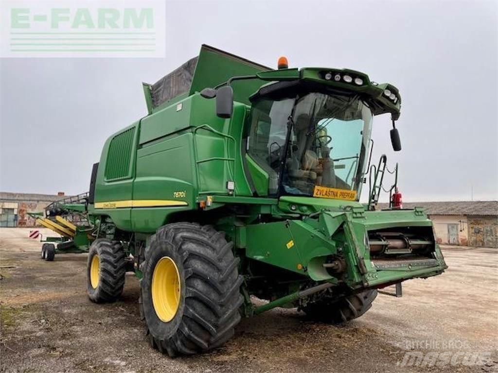 John Deere T670 联合收割机