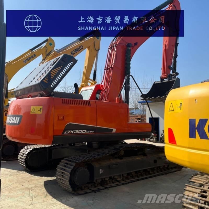 Doosan DX 300 履带挖掘机