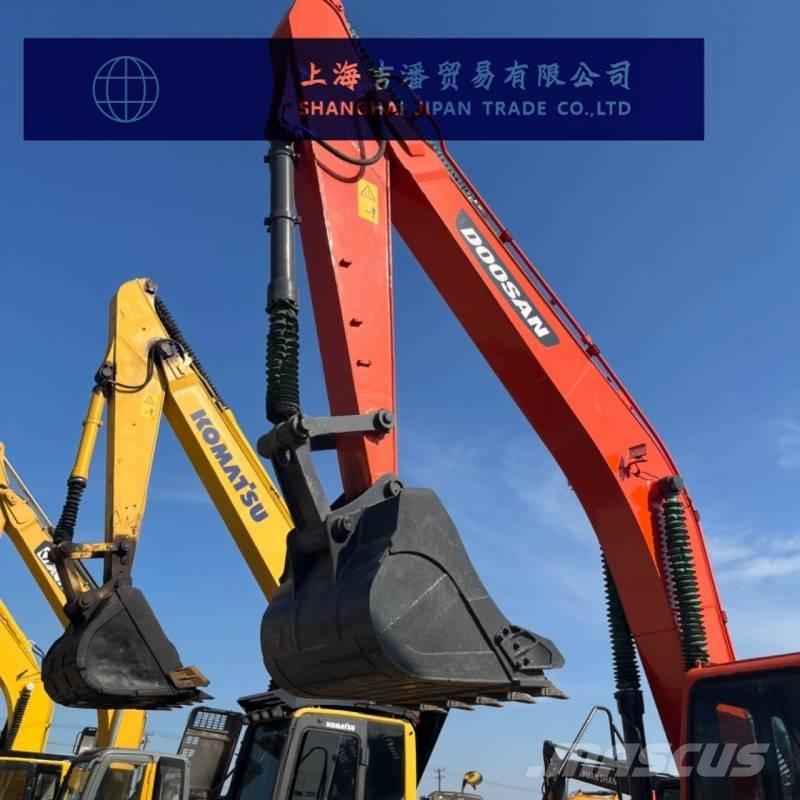 Doosan DX 300 履带挖掘机