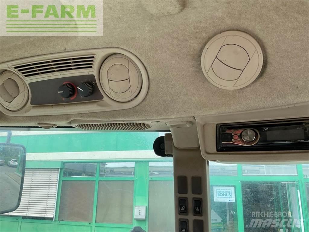 John Deere 5820 拖拉机/农用车