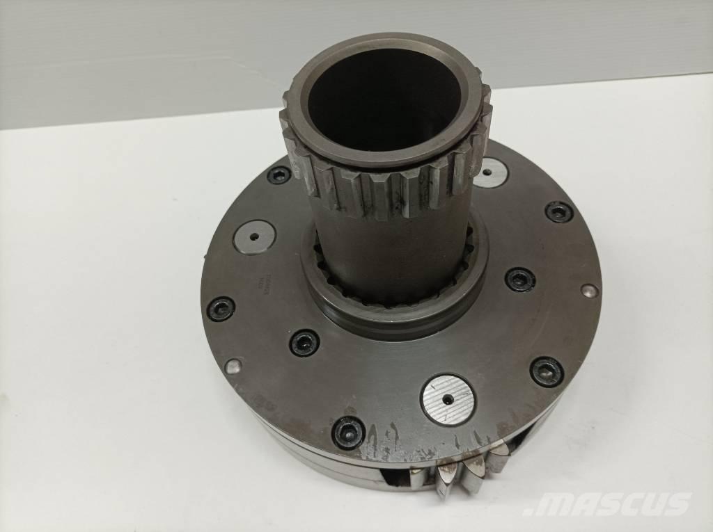 Timberjack 1210 传动装置