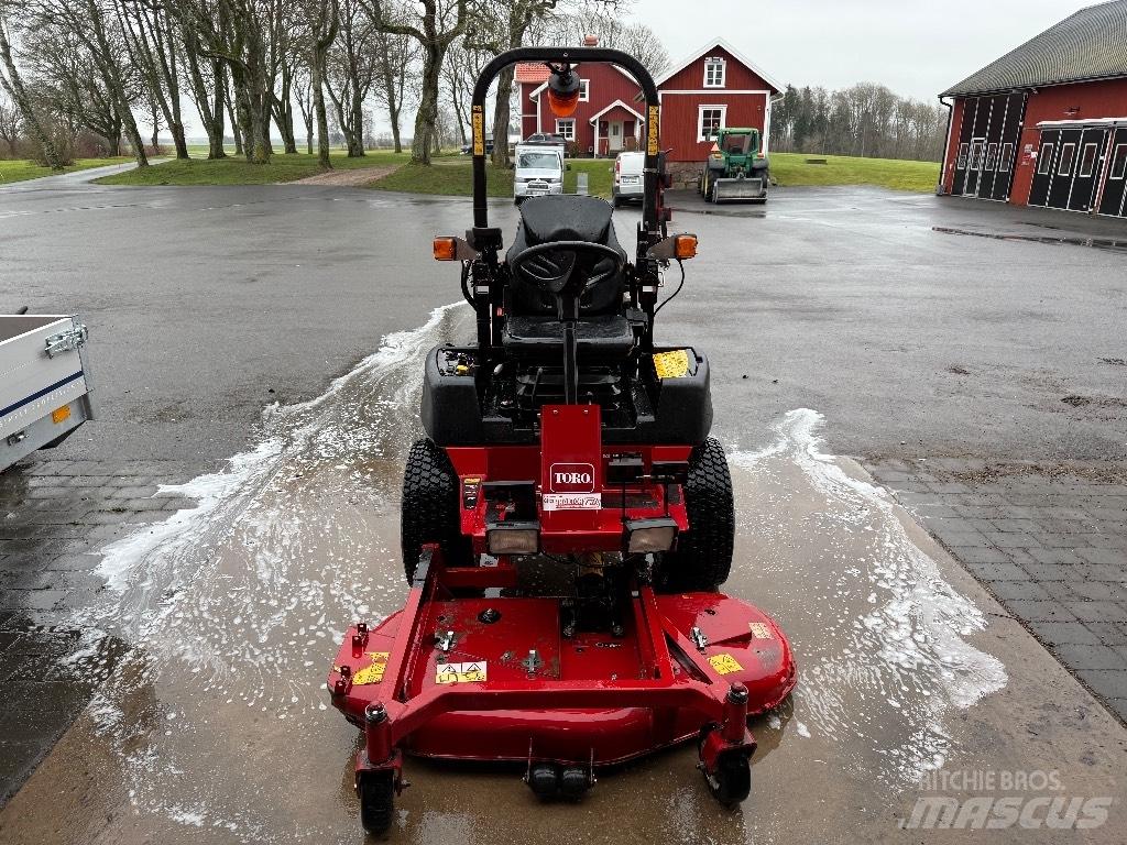 Toro 3280D 骑乘式割草机