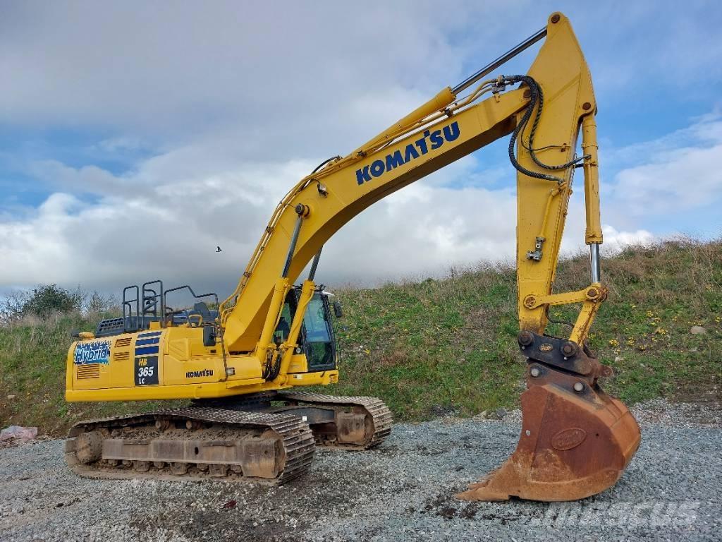 Komatsu HB365LC-3 履带挖掘机