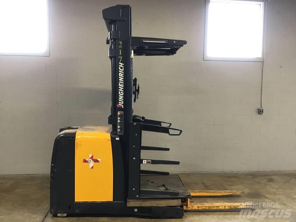 Jungheinrich EKS208 中端式装载机