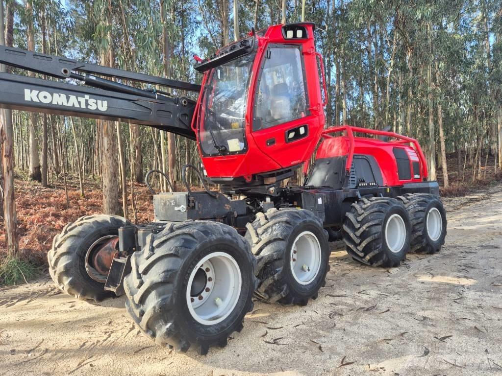 Komatsu 901 XC 收割机