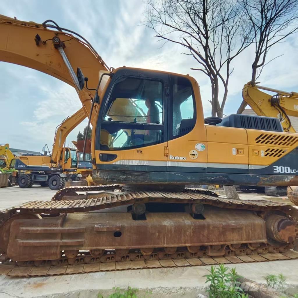 Hyundai R300LC 履带挖掘机