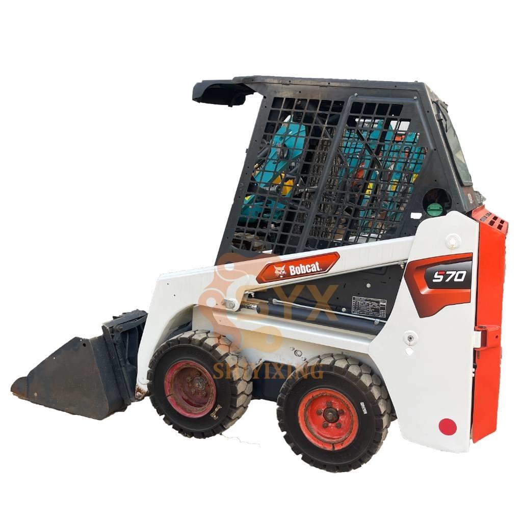 Bobcat S 70 滑移装载机