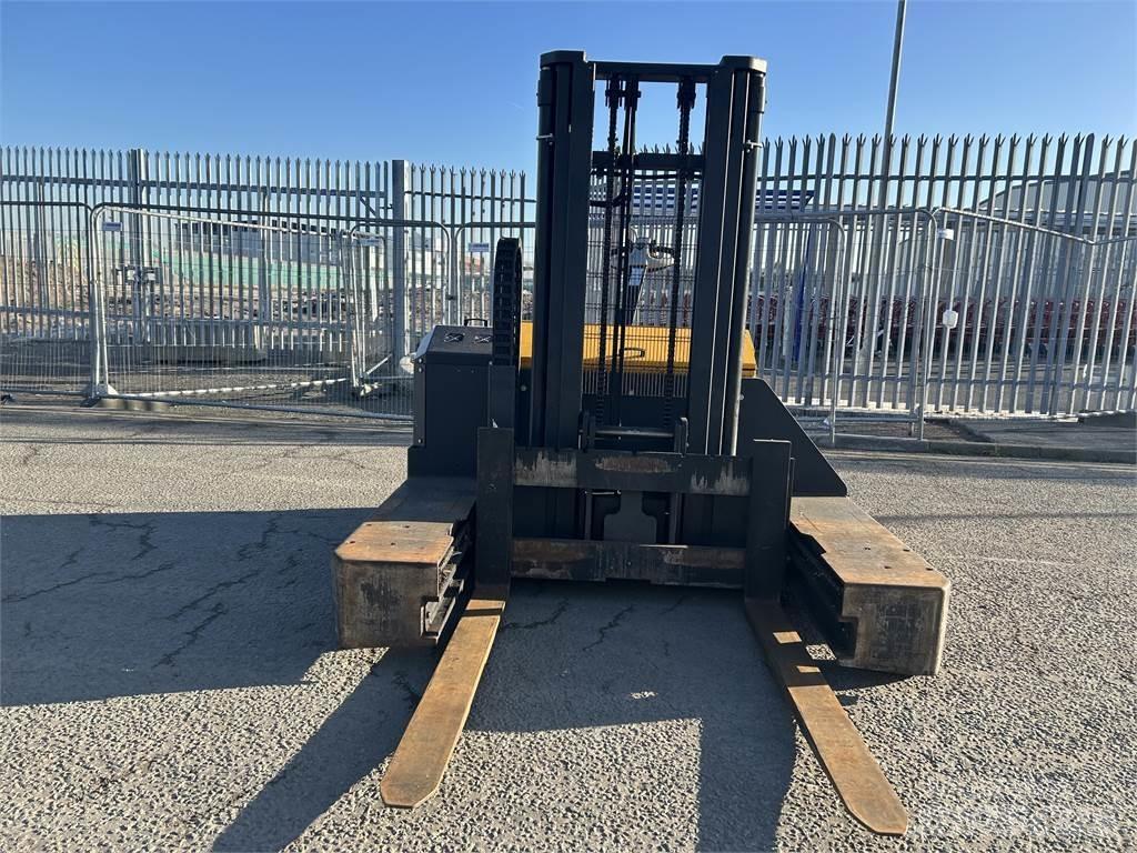  SBP XT HD 4VR 2520 四轮前移式叉车