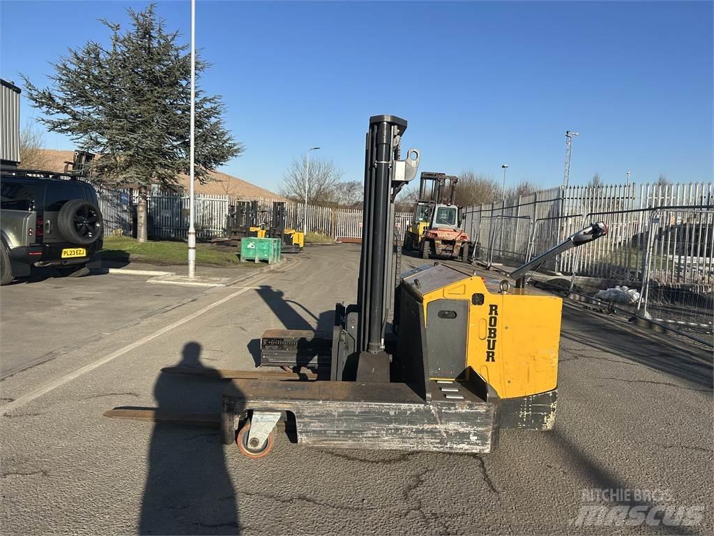  SBP XT HD 4VR 2520 四轮前移式叉车