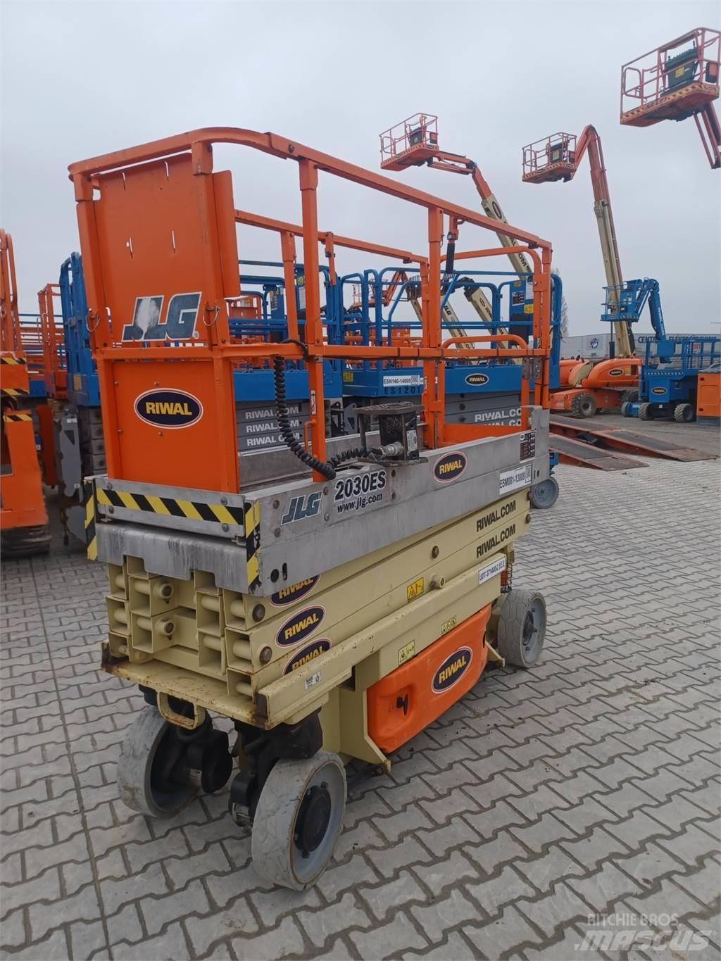 JLG 2030ES 剪叉式升降机