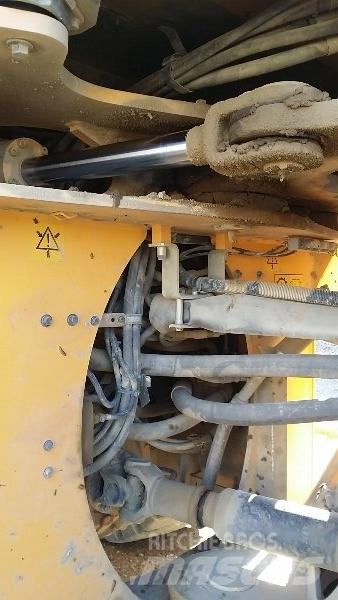 Volvo L180G 轮式装载机