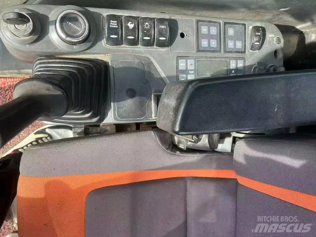 Doosan DX420LC 履带挖掘机