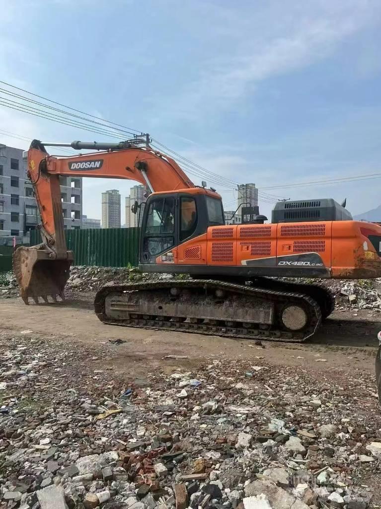 Doosan DX420LC 履带挖掘机
