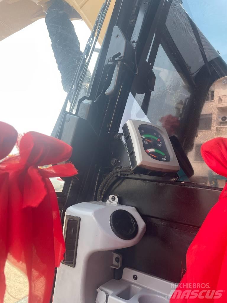 CAT 307 小型挖掘机