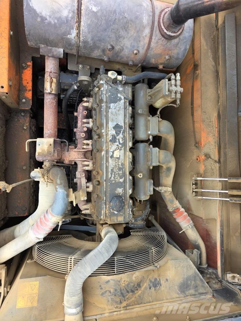 Doosan DX 380 LC 履带挖掘机